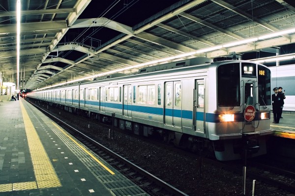 様子がおかしい 小田急で2004年に運転された初詣&初日の出号
