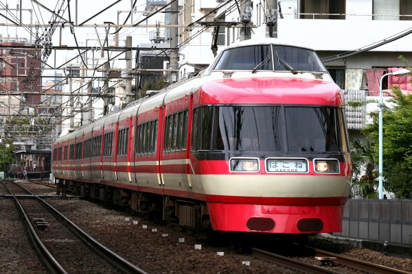 小田急ロマンスカー7000形LSE旧塗装 小田急7000形（LSE）の旧塗装に翻弄された1年間とは : Odapedia