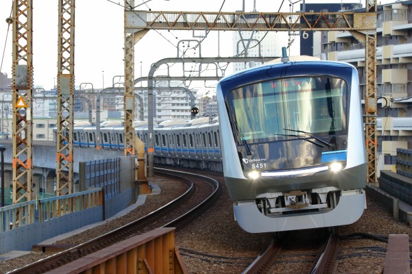 小田急電鉄(初代)5000形「デハ5103」　車番プレート 小田急キハ5000形気動車 - Wikipedia
