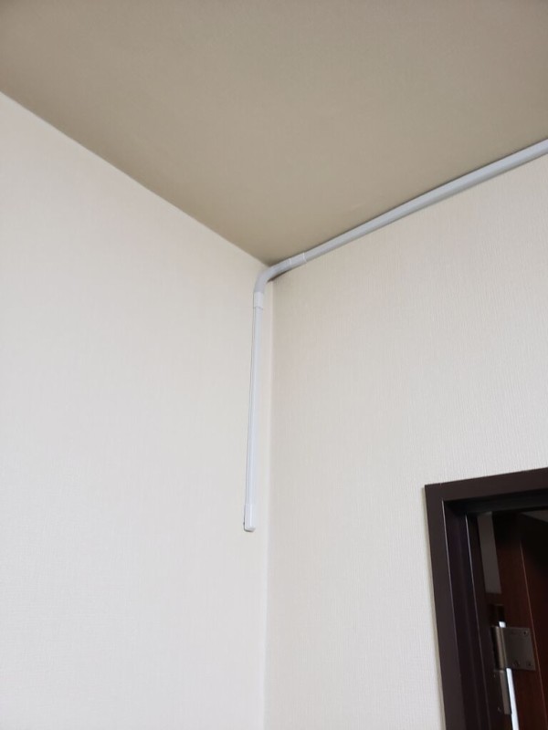 エアコン用 専用回路工事 露出配線 モール仕上げ 東京都板橋区 小川冷熱の工事ブログ