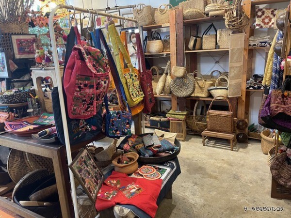 雑】 アジアン雑貨 KOON クーン at Sukhumvit Soi 41 ～引っ越しました