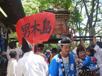 こんな祭り見たことない 2年に1度の男木島に残る伝統の夏祭りは 8月2日 3日開催 かもめや 男木島