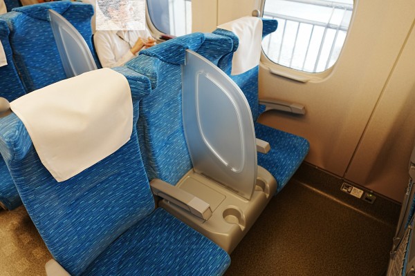 新幹線 座席 シート 鉄道部品 タイピング音も「お互いさま」 新幹線Pシート値上げ＋2000円に