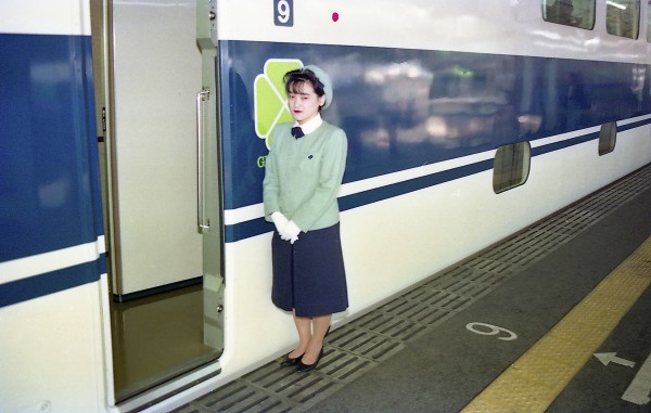 100系新幹線 食堂車 グリーン個室の灰皿 難アリ 100系新幹線 食堂車 グリーン個室の灰皿 難アリ