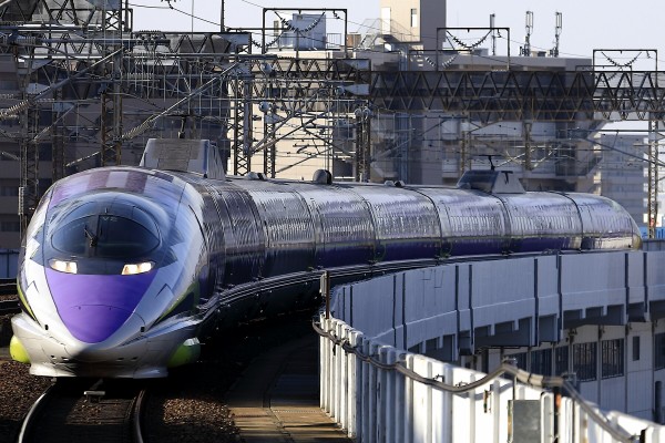 エヴァンゲリオン新幹線 ５００ Type Eva リフトオフ Ohanefu Blog Snap Photo