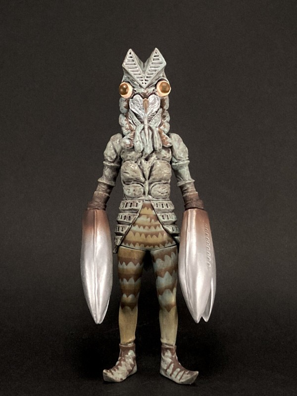 アルティメットルミナス バルタン星人 レビュー : おいれんすの作業机