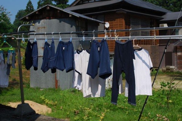 小松川第三中学校 並んだ洗濯物 おぢやファンクラブ ブログ