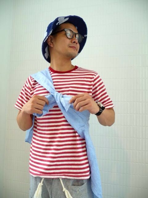 若者の間で流行ってる たすき掛け ファッションがダサすぎると話題に 男はシャレオツでなんぼ