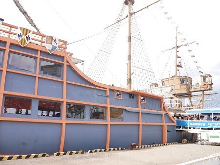 雨の中のサンタマリア号 : okiraku room