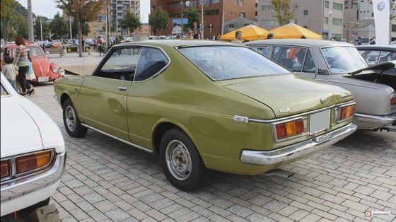 ブラボーコロナ ハードトップ 1700SL : 旧車ある風景