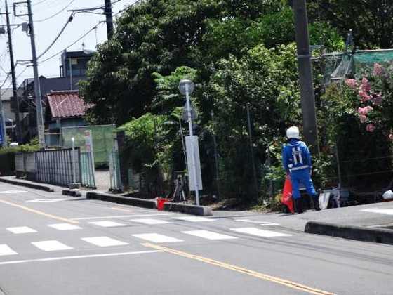 ネズミ捕り 旧車ある風景