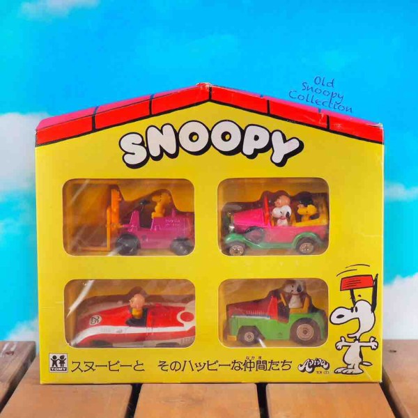 TOMY Aviva Snoopy Happy Car Gift Set : The Old Snoopy Collection