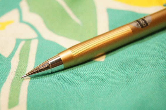 三菱鉛筆「BOXY シャープペンシル」 : テーゲー日記 〜文具と万年筆の