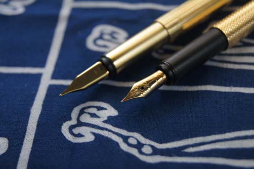 ダンヒル「ジェムライン ゴールドバーレイ 万年筆」レビュー