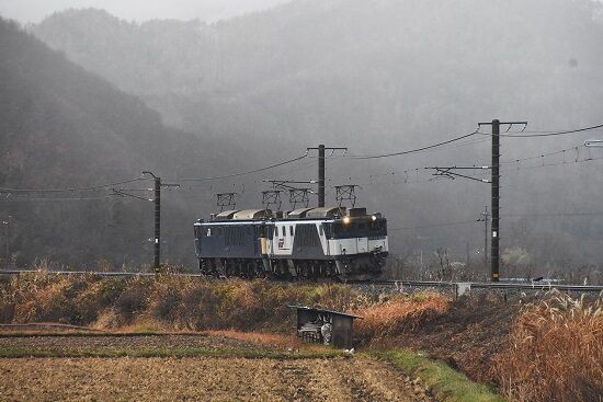 11月27日撮影 早朝の篠ノ井線8087ﾚ その3 坂北カーブ→聖高原駅