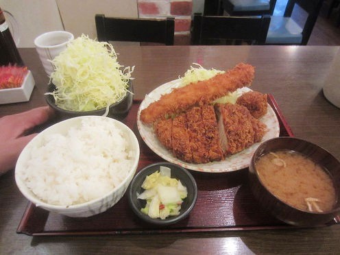 かつ仙のまんぷく三色盛り定食 ご飯大盛り キャベツ 東京刺激クラブ