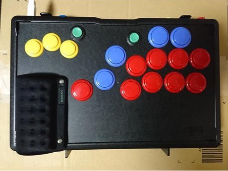 悲報 最近の格ゲー アケコンに チュッパチャップス がついてない わんこーる速報