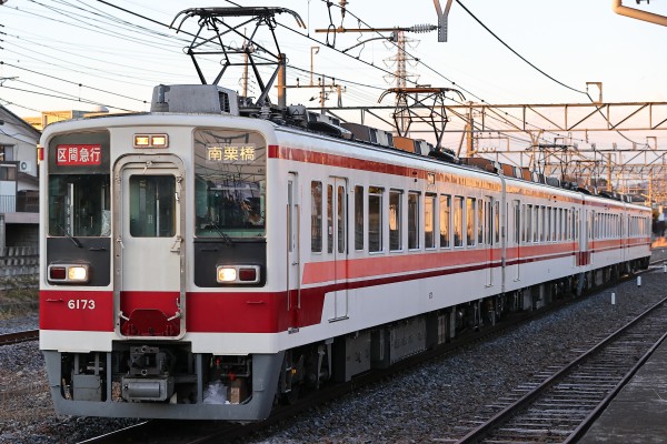 6050系 霜取りパンタ2連 東武6173F+野岩61101F＠藤岡 : 支配人のたららんな日々♪