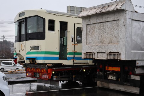 阿武隈急行8100形 A-11編成 廃車陸送 : 支配人のたららんな日々♪