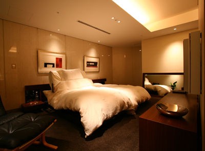 高級ホテルのようなモダン部屋づくりのアイデア インテリアまとめ 一人暮らし 照明 インテリアブログ