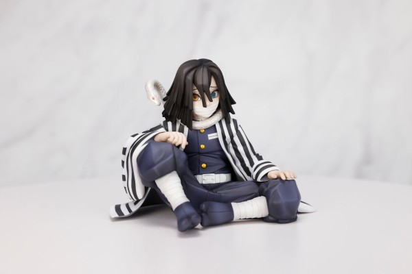 鬼滅の刃」伊黒小芭内が手のひらサイズでかわいく立体化