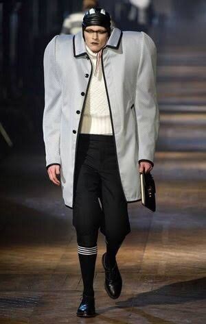 肩幅広いニキはどこで服買ってる 俺何着ればいい