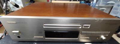 ONKYO Integra C-729 : 音の牢獄