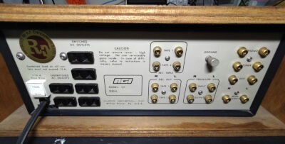AGI Model 511 ステレオプリアンプ 本体 AGI Model511の仕様