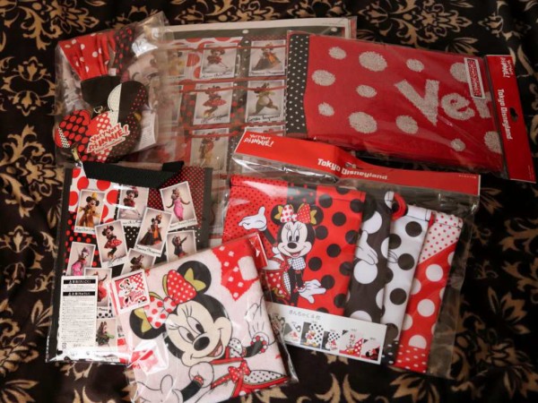 ベリーミニーグッズ＆カメラストラップを実写スリングと互換改造して