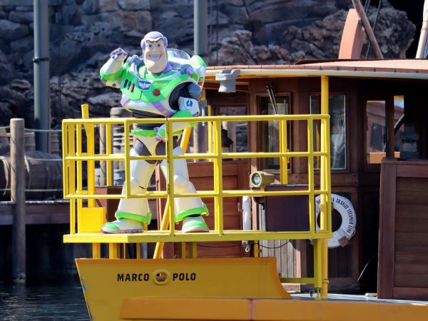 リドアイルの片隅から無限の彼方へ おばさんと小学生の内緒のディズニー