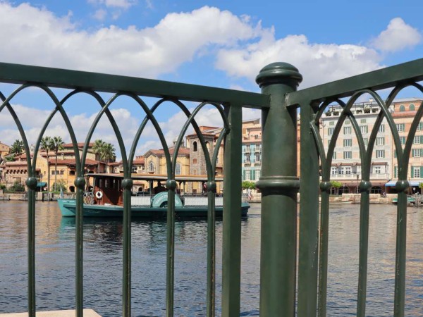 リドアイルの片隅から無限の彼方へ おばさんと小学生の内緒のディズニー