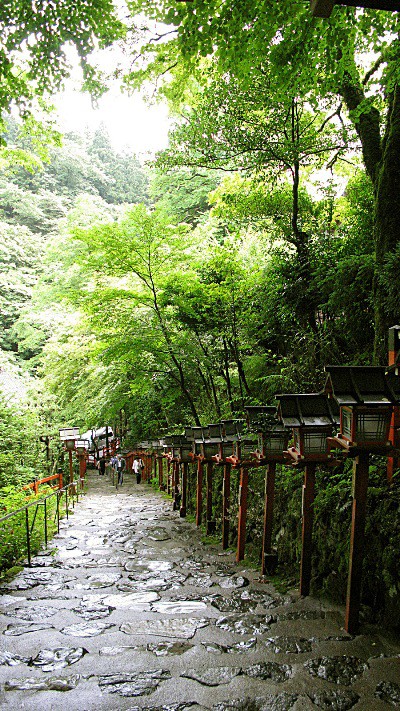 ひろや 京都貴船の川床にいきます 大阪のほんま