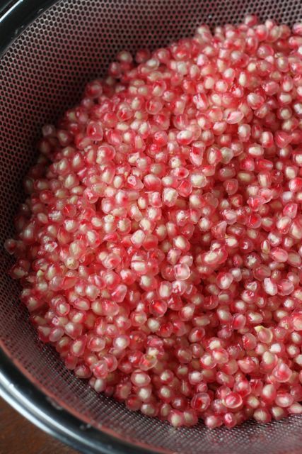 ザクロシロップの仕込みとマフィン焼き オサルノビタミン