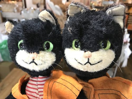 シュコ　ヴィンテージ　黒猫　ぬいぐるみ　Schuco シュコ ヴィンテージ 白黒猫 ぬいぐるみ 車輪付き Schuco - メルカリ