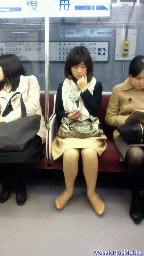 ナチュストお姉さん 28 Lady S Legs In The Train