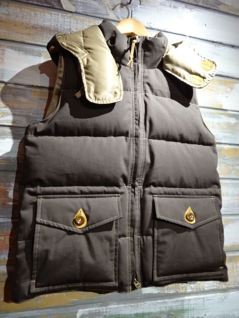 ＣＯＬＩＭＢＯ ”CLIMBER'S DOWN VEST” : ＯＬＤ ＳＴＡＮＤ ＵＰ