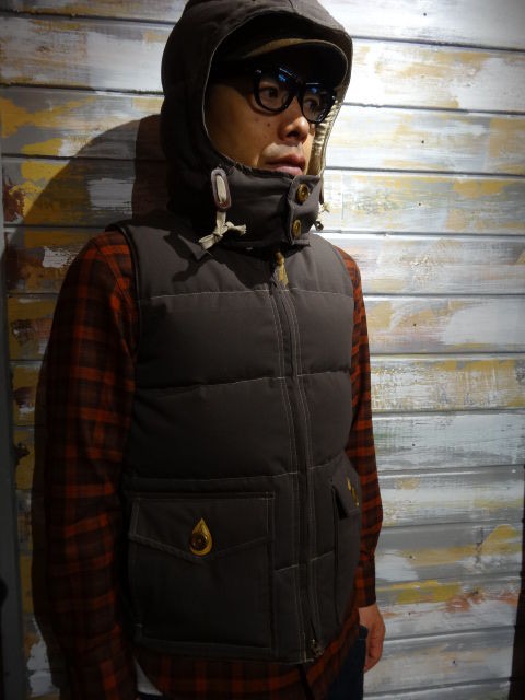 COLIMBO ”CLIMBER'S DOWN VEST” : OLD STAND UP