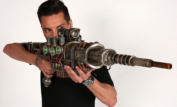 1/1パワーフィスト等、続々発売する『Fallout』新作グッズ : Fallout4