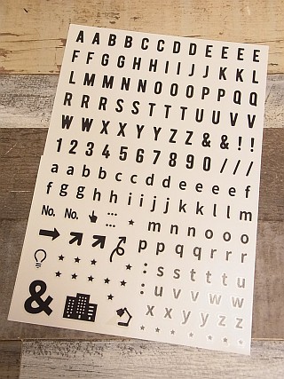 キャンドゥの暗闇で光る蓄光ステッカー 百円日和 Powered By ライブドアブログ