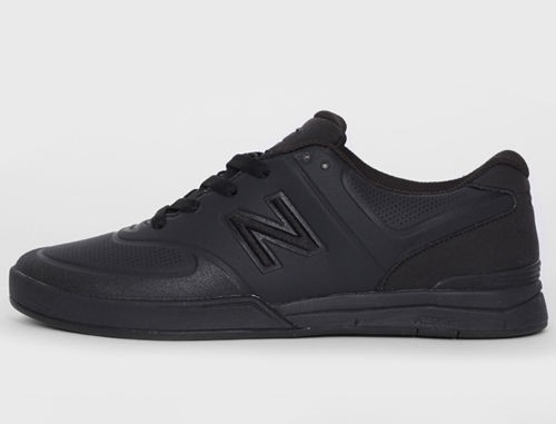 オールブラックの激渋モデル「UK買い付けNew Balance Numeric Logan