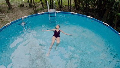 イット フォローズ 遊星より愛をこめて