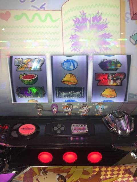 クソ過疎ボッタ店の偽物語aでまさかの高設定示唆 ぱちとろ速報