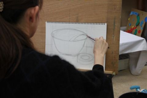 もうひとつのポイント 金属の質感 2 12の鉛筆デッサン 基礎コース 絵画教室 ｏｚ