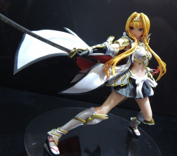 戦国乙女公式 ヨシテル様のフィギュアは鎧と体が別パーツだぞ キャストオフして楽しめって事ですねありがとうございます 正直かきたい