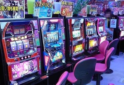 ゲーセンに置いてあるパチンコってrom変えて確率弄ったりやりたい放題だよなｗｗｗｗｗ パチンコ パチスロ Com
