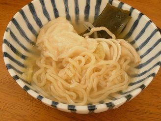 手作り餃子 手打ちラーメンお鍋と 壁紙が過発酵 O パンペタ