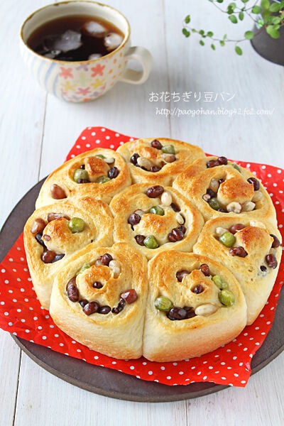 ふんわりお花ちぎり豆パン☆ : ぱおの簡単おうちごはん Powered