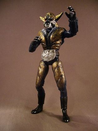 狼男（フィギュアーツ改造） : 特撮フィギュアの可動化改造日記