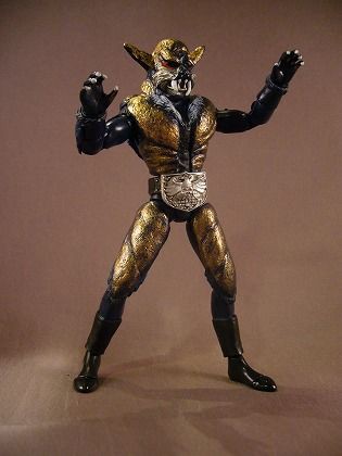 狼男（フィギュアーツ改造） : 特撮フィギュアの可動化改造日記