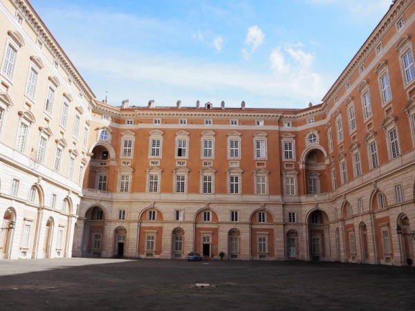 イタリア ヴェルサイユ宮殿をお手本にしました カゼルタ宮殿 ｂｑ B Spot Explorer Powered By ライブドアブログ
